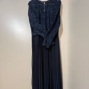 Tahari Arthur S. Levine navy blue gown